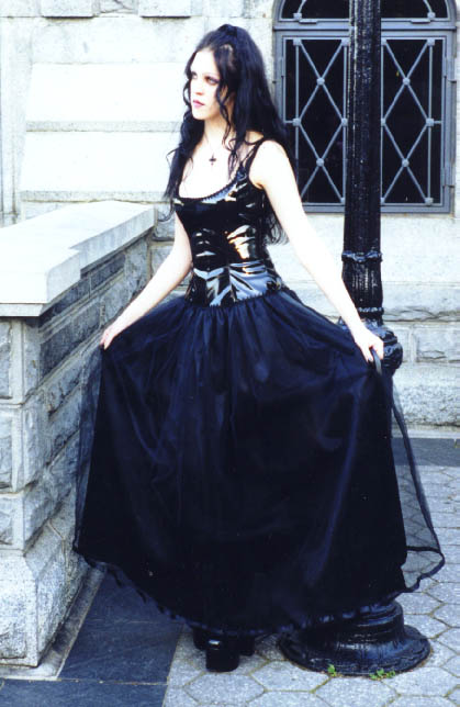 Gothic-Clothing-07.jpg